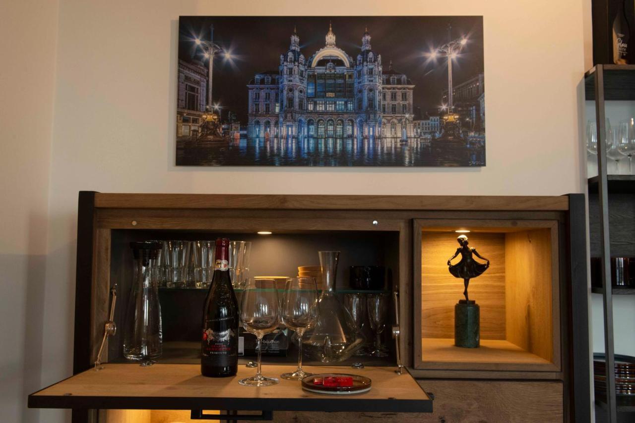 Cityantwerp Een Oase Van Rust Direct Achter De Meir Apartment Bagian luar foto