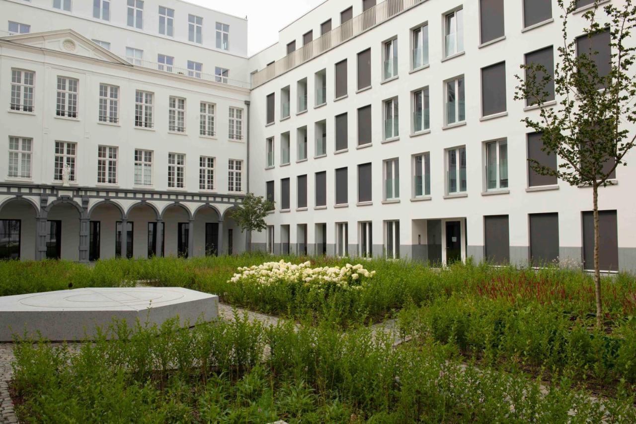 Cityantwerp Een Oase Van Rust Direct Achter De Meir Apartment Bagian luar foto